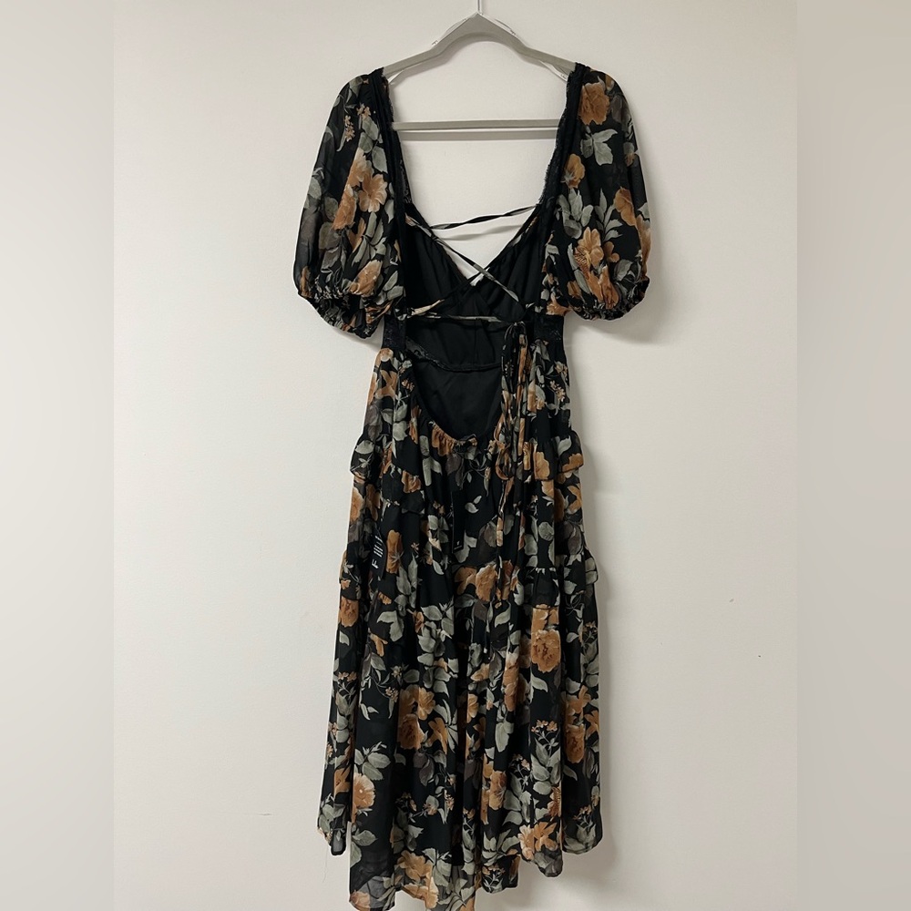 NWT Lulus Black Floral Tiered Puff Sleeve Open Back Lace-Up Midi Dress XL - Picture 6 of 11